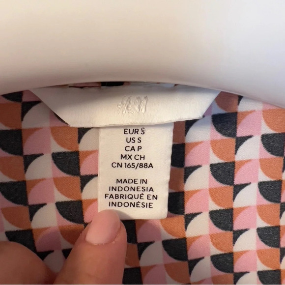 H&M  Pink/Patterned Satin Wrapover Shirt Dress Size S - Picture 8 of 9